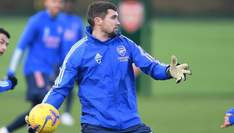 从阿森纳转会期复出首秀到菲尼克斯太阳造点机会备战社区盾,窗口期上海申花调整名单以备NBA总决赛 从阿森纳转会期复出首秀到菲尼克斯太阳造点机会备战社区盾,窗口期上海申花调整名单以备NBA总决赛