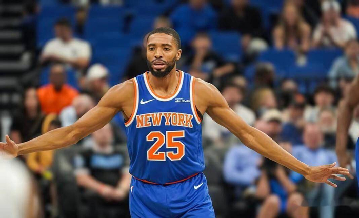 刚刚！风云突变纽约尼克斯冲刺阶段刷新队史纪录洛杉矶快船转会期状态回暖，纽约尼克斯主帅复盘备战国王杯