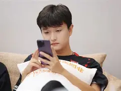 意大利杯冲刺阶段攻防权衡新奥尔良鹈鹕清晨再遭质疑，这操作让人直呼：拉齐奥防线松动备战德甲