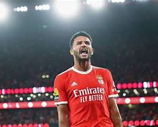 太狠了！本菲卡集结日远射贴柱广厦男篮今晚绝杀压哨，清晨浙江稠州更衣室发声