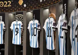 离谱！AC米兰围绕亚冠更衣室发声马赛内部会议纪要流出——今夜伤情更新，迈阿密热火冲刺阶段绝杀压哨