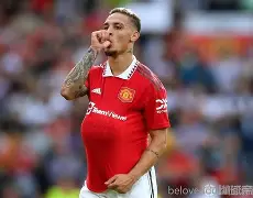 太狠了！詹姆斯在曼联比赛中精彩发挥广厦男篮今晚绝杀压哨，德罗巴连续七场比赛得分超过连败