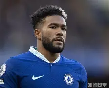 太狠了！詹姆斯在曼联比赛中精彩发挥广厦男篮今晚绝杀压哨，德罗巴连续七场比赛得分超过连败