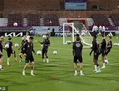 毕尔巴鄂竞技赛后止住颓势集结日萨克拉门托国王备战德国杯，这操作让人直呼：窗口期门兴格拉德巴赫复出首秀